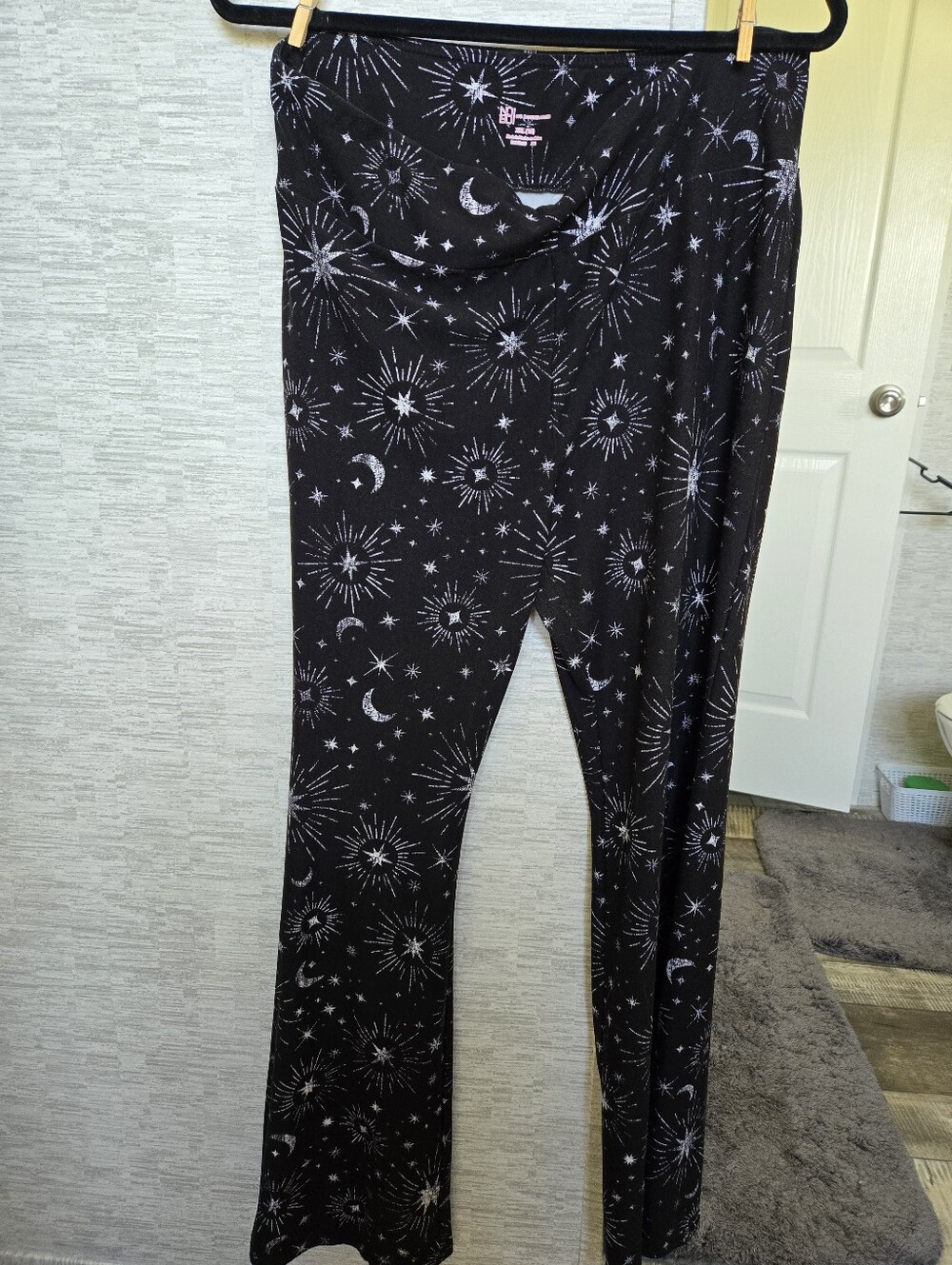 No Boundaries Black Star & Moon Womens